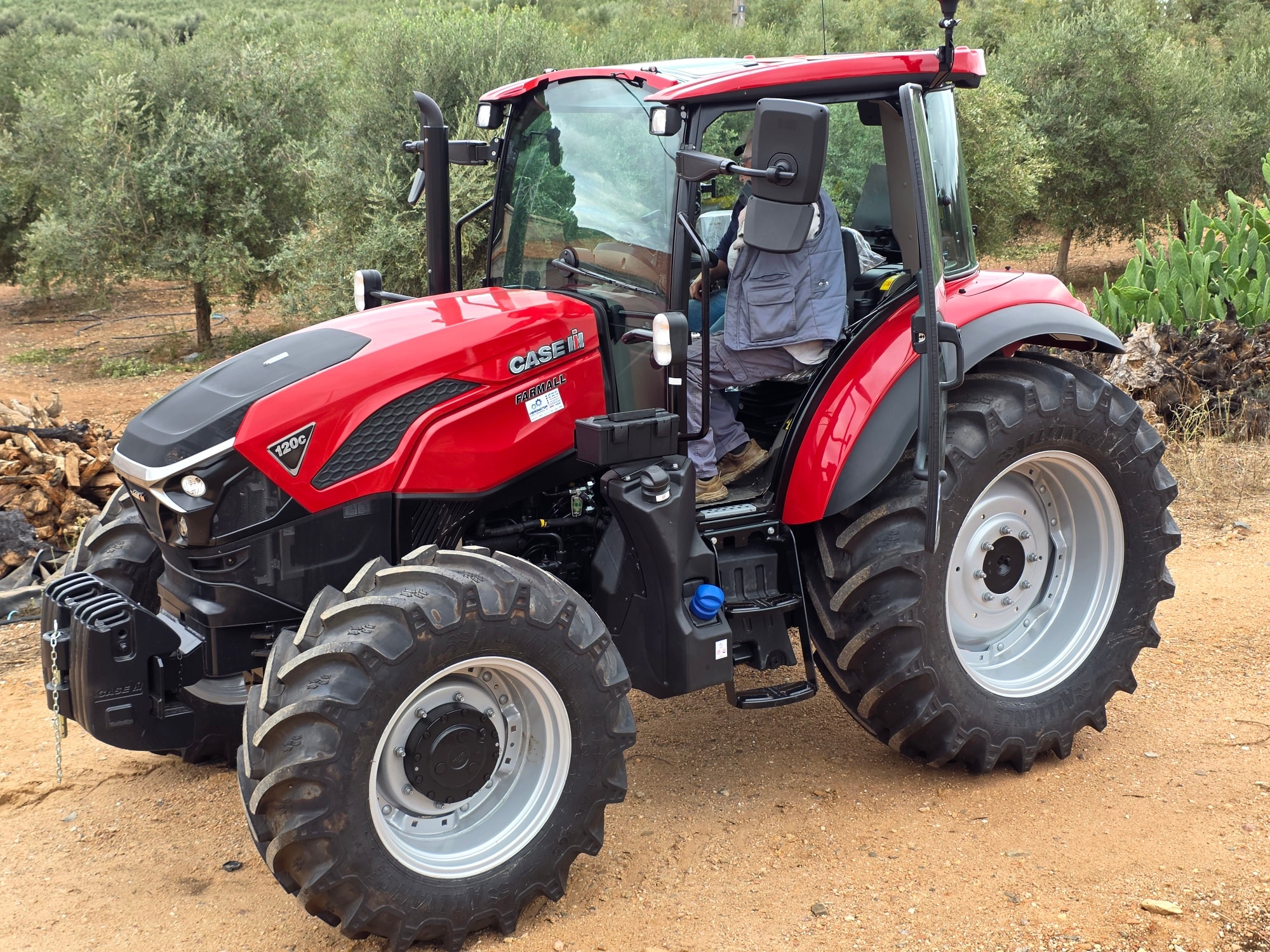 Entrega de CASE IH Farmall 120C